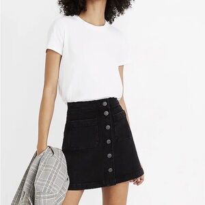 Madewell Denim A-line Mini Skirt in Black Size 8